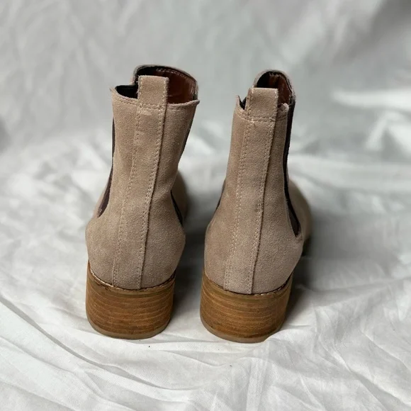 GAP Tan Chelsea Boots with Suede Finish - Picture 5 of 6